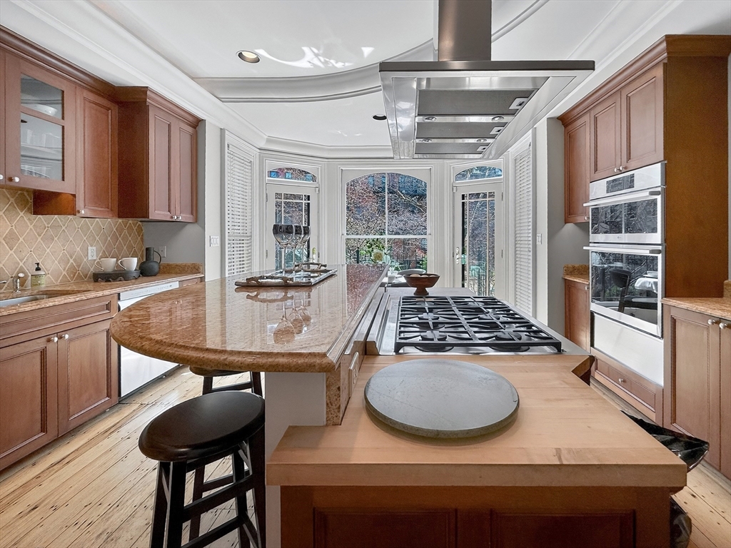 70 Montgomery Street Boston, MA 02116 - Photo 11 of 42