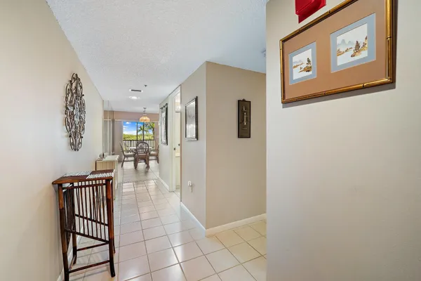 $1,950 | 275 Palm Avenue, Unit C203, Jupiter, FL 33477