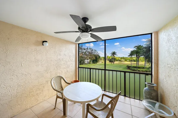 $1,950 | 275 Palm Avenue, Unit C203, Jupiter, FL 33477