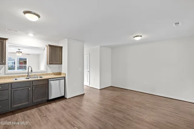 $213,500 | 458 Sullivan Loop Road, Midway Park, NC 28544