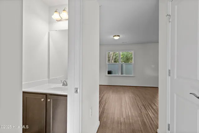 $213,500 | 458 Sullivan Loop Road, Midway Park, NC 28544