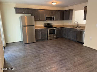 458 Sullivan Loop Road Midway Park, NC 28544 - Photo 8 of 22 320 Kitchen