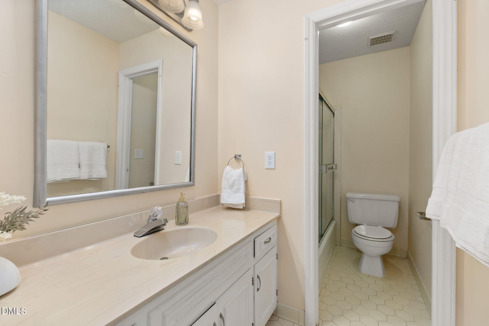 5805 Whitebud Drive Raleigh, NC 27609 - Photo 31 of 48 Gallery Image 31