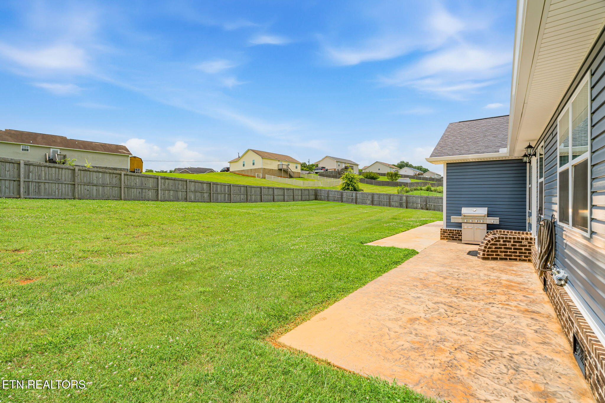 527 Low Valley Road Dandridge, TN 37725 - Photo 43 of 52 45-web-or-mls-527 Low Valley Drive-43