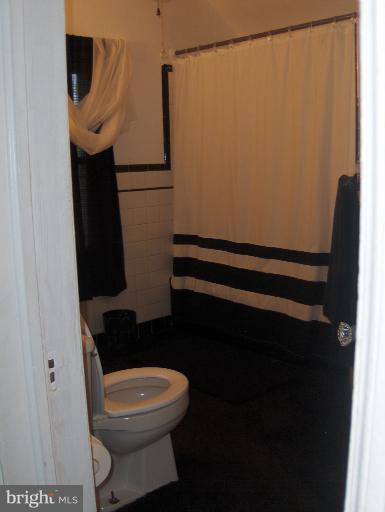 624 Ridge Road Southeast Washington, DC 20019 - Photo 11 of 13 Bath
