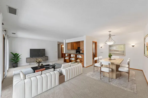 $1,900 | 7200 Cahill Road, Unit 100, Edina, MN 55439