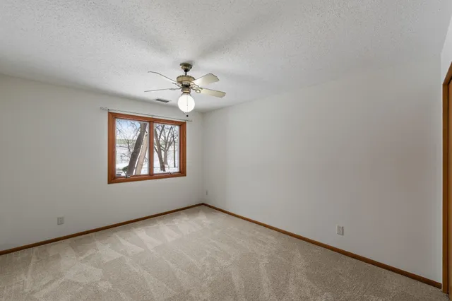 $1,900 | 7200 Cahill Road, Unit 100, Edina, MN 55439