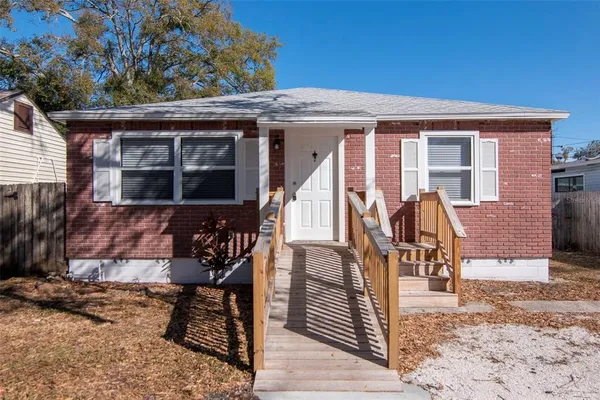 $464,000 | 3305 56th Avenue North, St. Petersburg, FL 33714