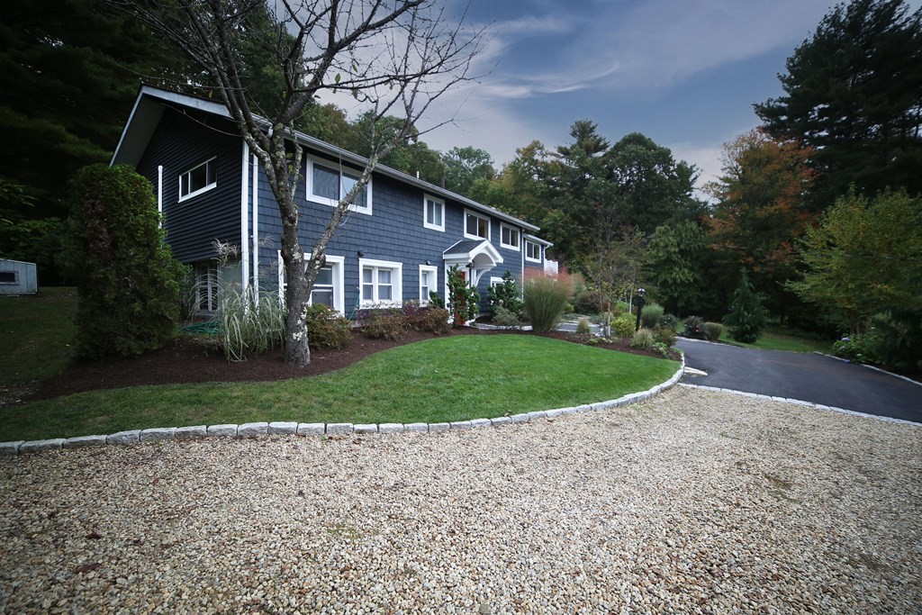 475 Taylor Road Stow, MA 01775 - Photo 4 of 33