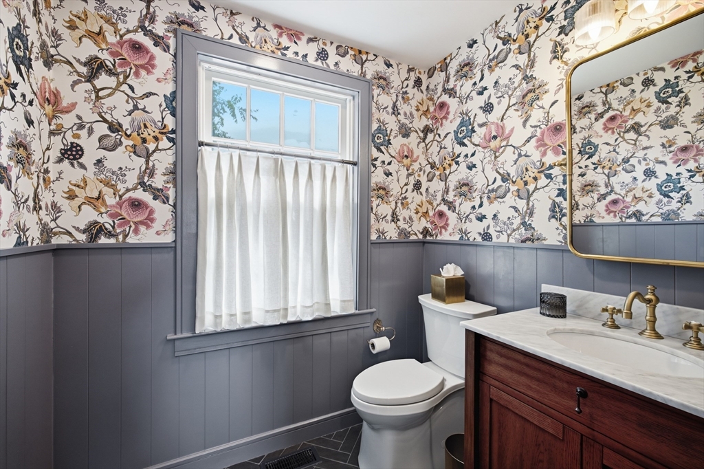 6 Lockway Road Andover, MA 01810 - Photo 15 of 41 Gallery Image 15