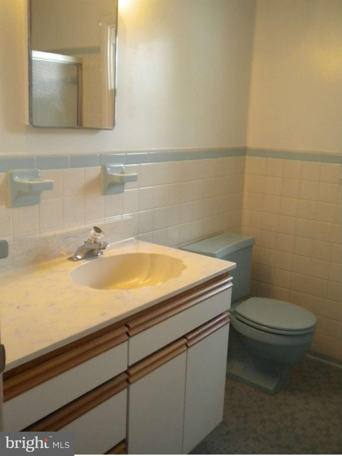 174 Kenwood Road Pasadena, MD 21122 - Photo 13 of 21 Bath