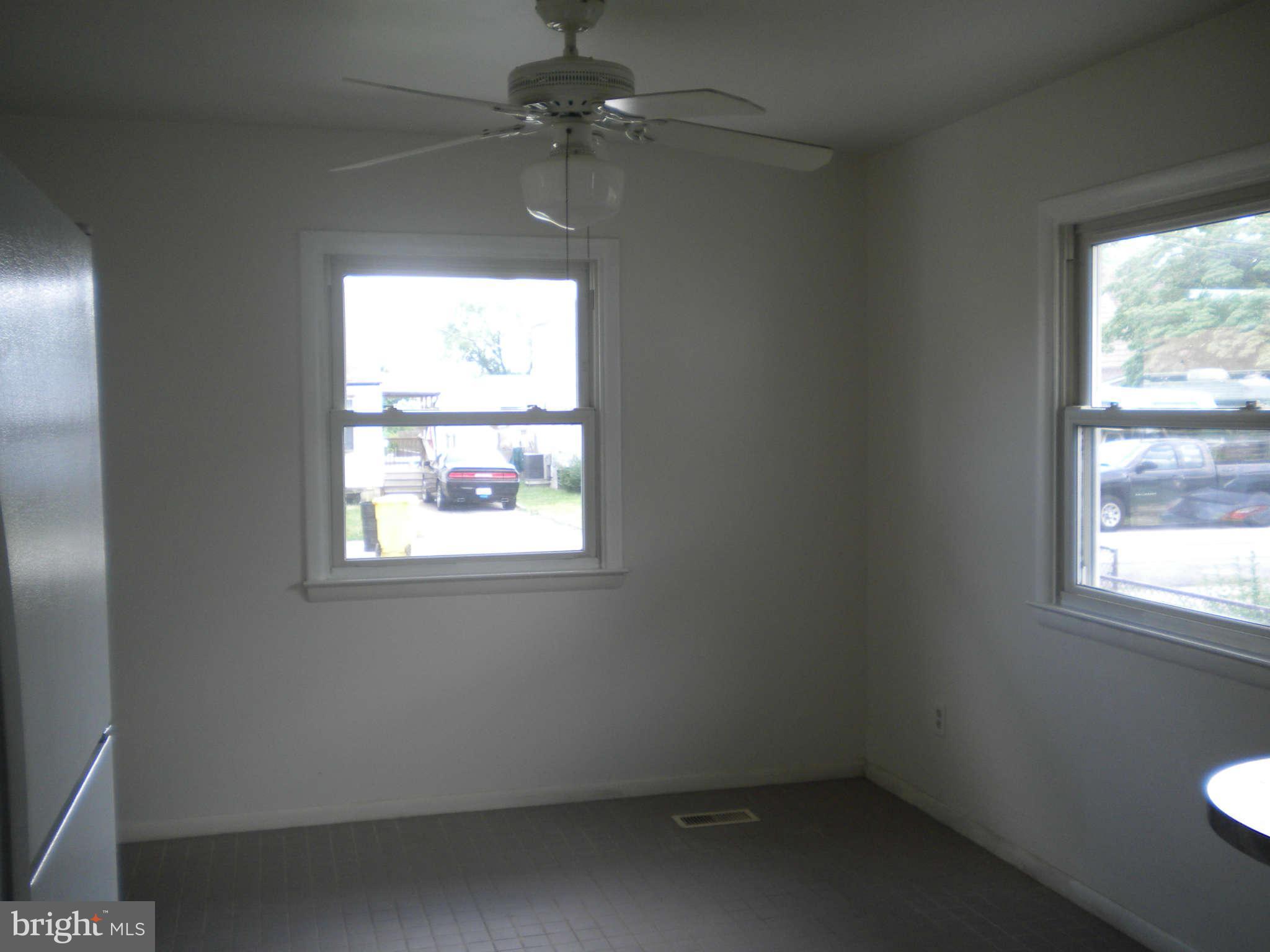 174 Kenwood Road Pasadena, MD 21122 - Photo 15 of 21 Dining Room