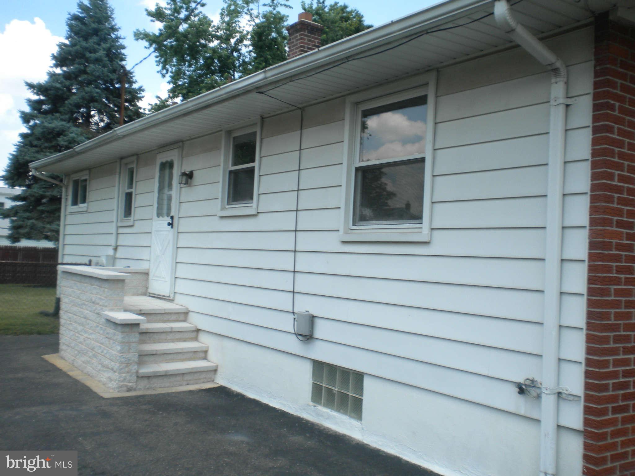 174 Kenwood Road Pasadena, MD 21122 - Photo 3 of 21 Exterior General