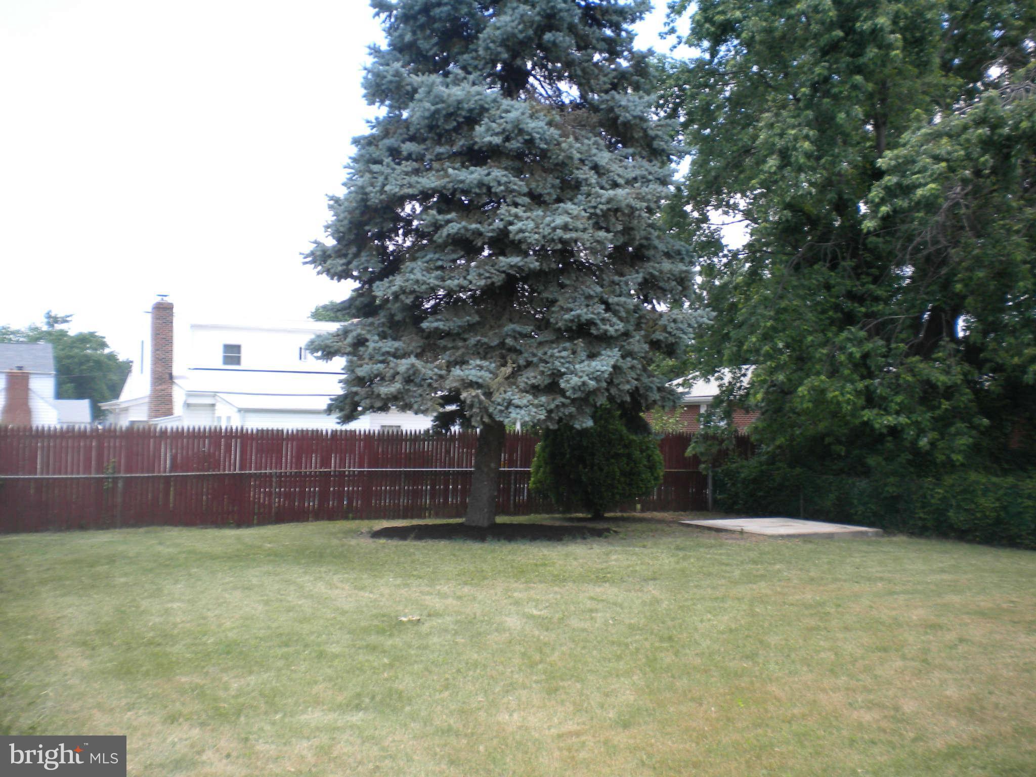 174 Kenwood Road Pasadena, MD 21122 - Photo 4 of 21 Exterior Rear