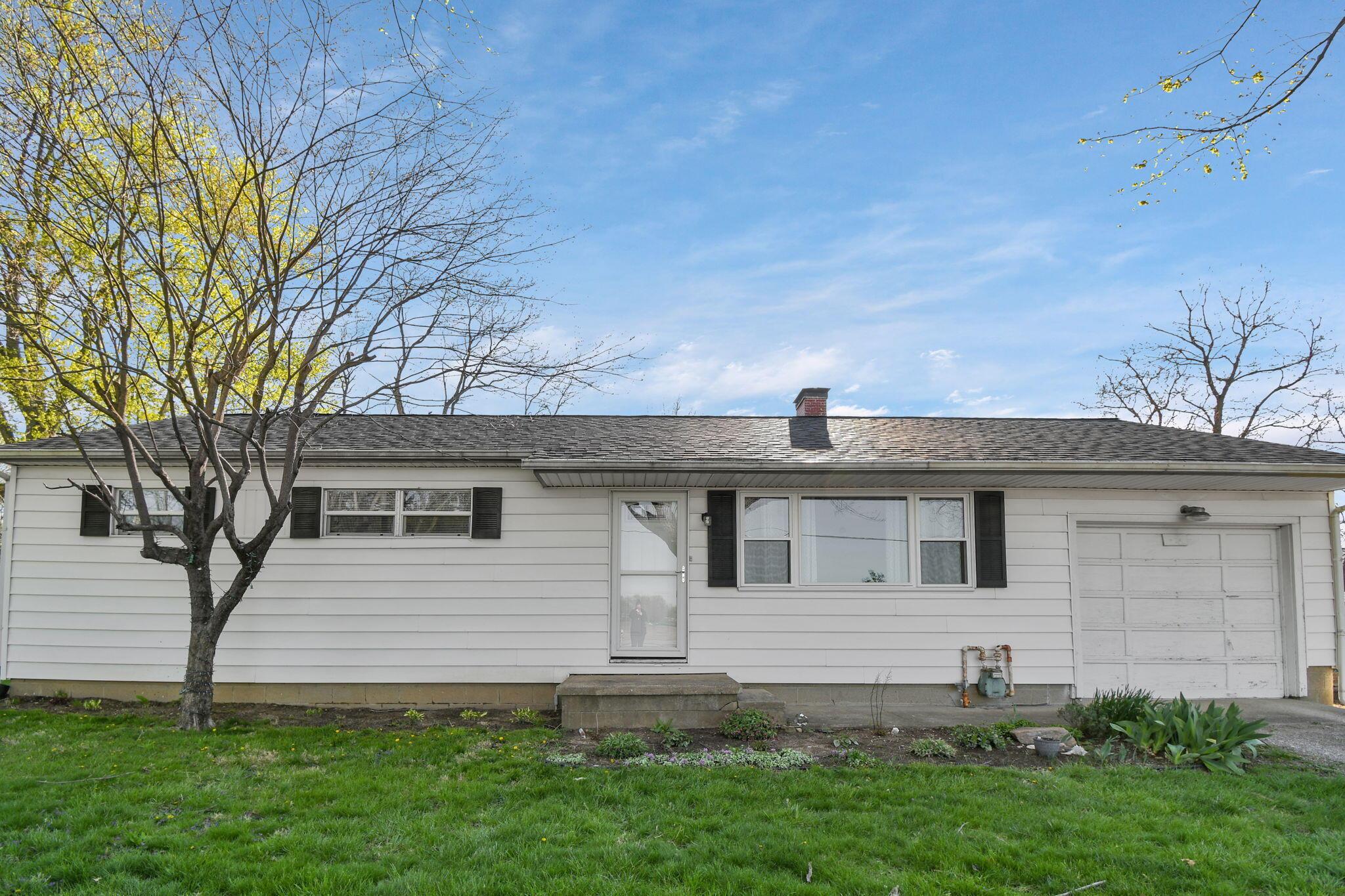 9257 Lancaster Road Hebron, OH 43025 - Photo 2 of 45 2-web-or-mls-9257-lancaster-rd