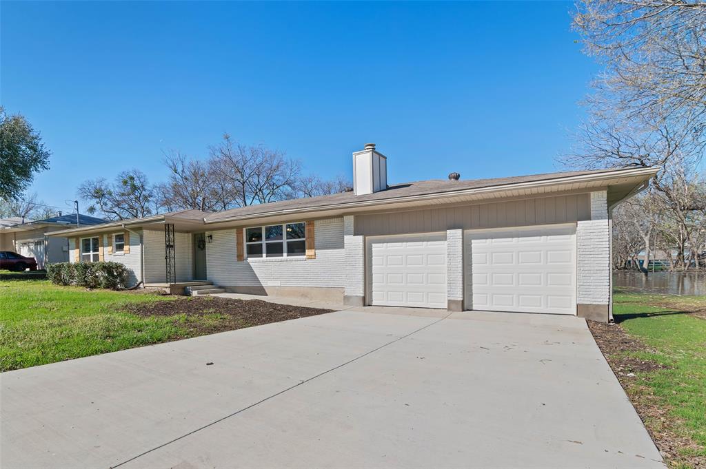 903 Stanley Street Denton, TX 76201 - Photo 2 of 28