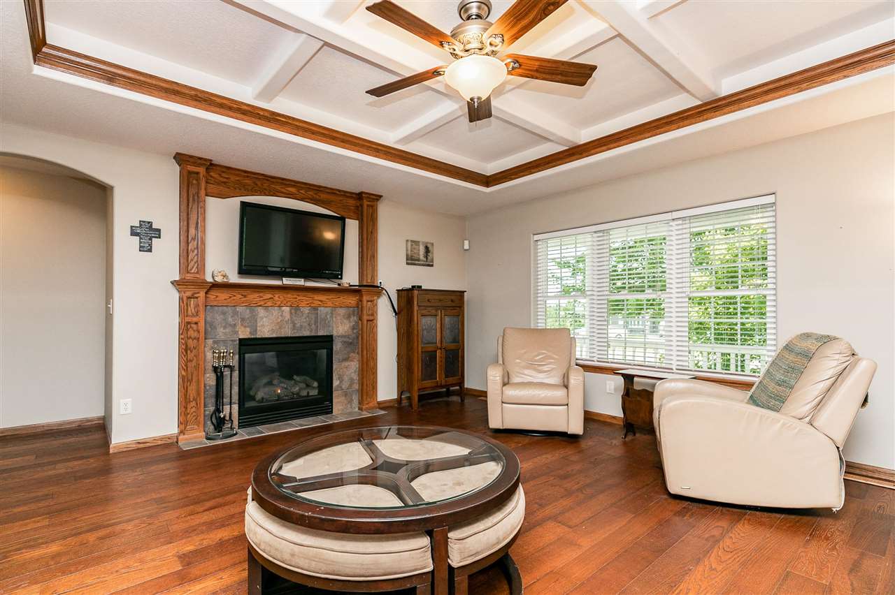 1413 Willow Brook Lane Riverside, IA 52327 - Photo 5 of 50 Gallery Image 5