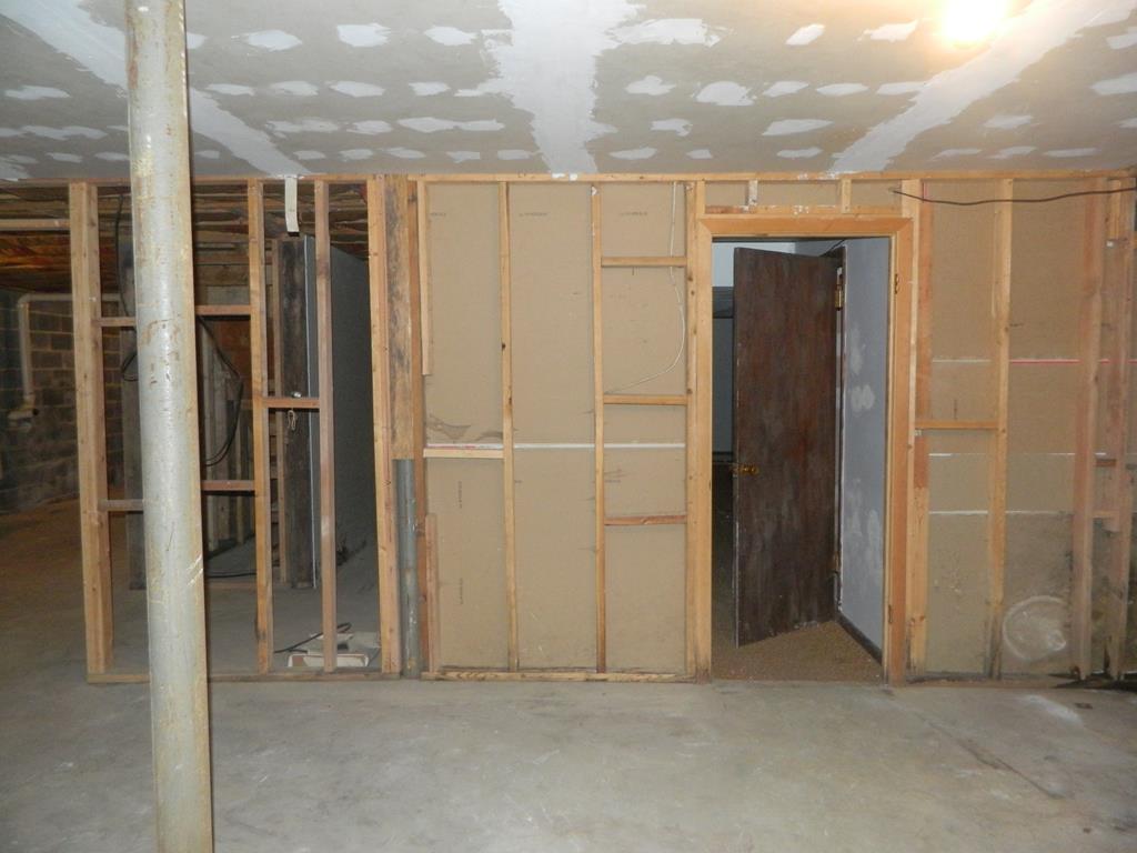 965 Grubmore Road Marion, VA 24354 - Photo 23 of 28 Gallery Image 23