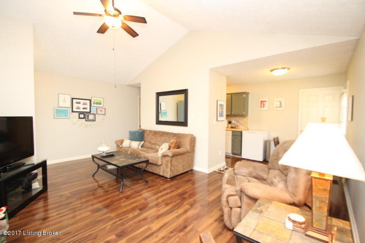 165 Ringo Avenue Frankfort, KY 40601 - Photo 5 of 20 IMG_5750