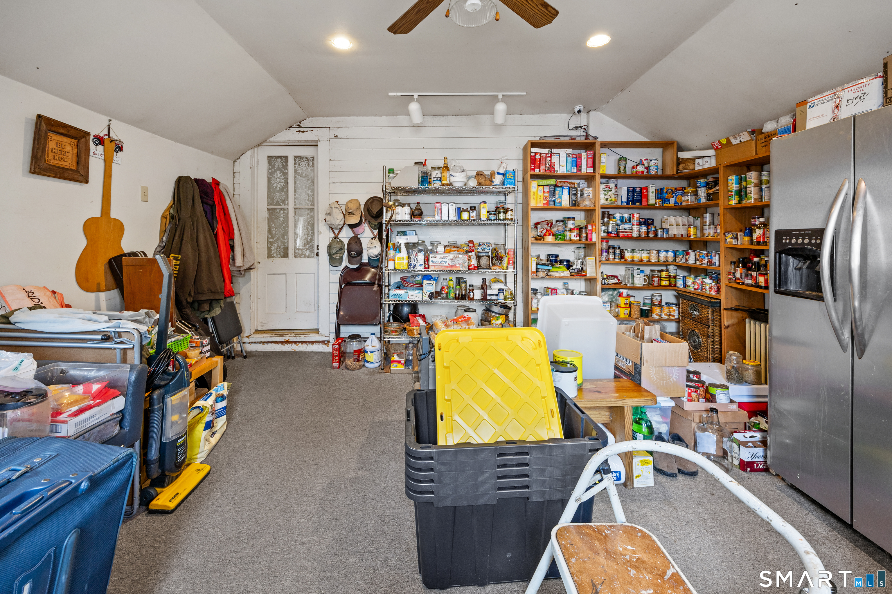 439 Prospect Street Torrington, CT 06790 - Photo 4 of 28