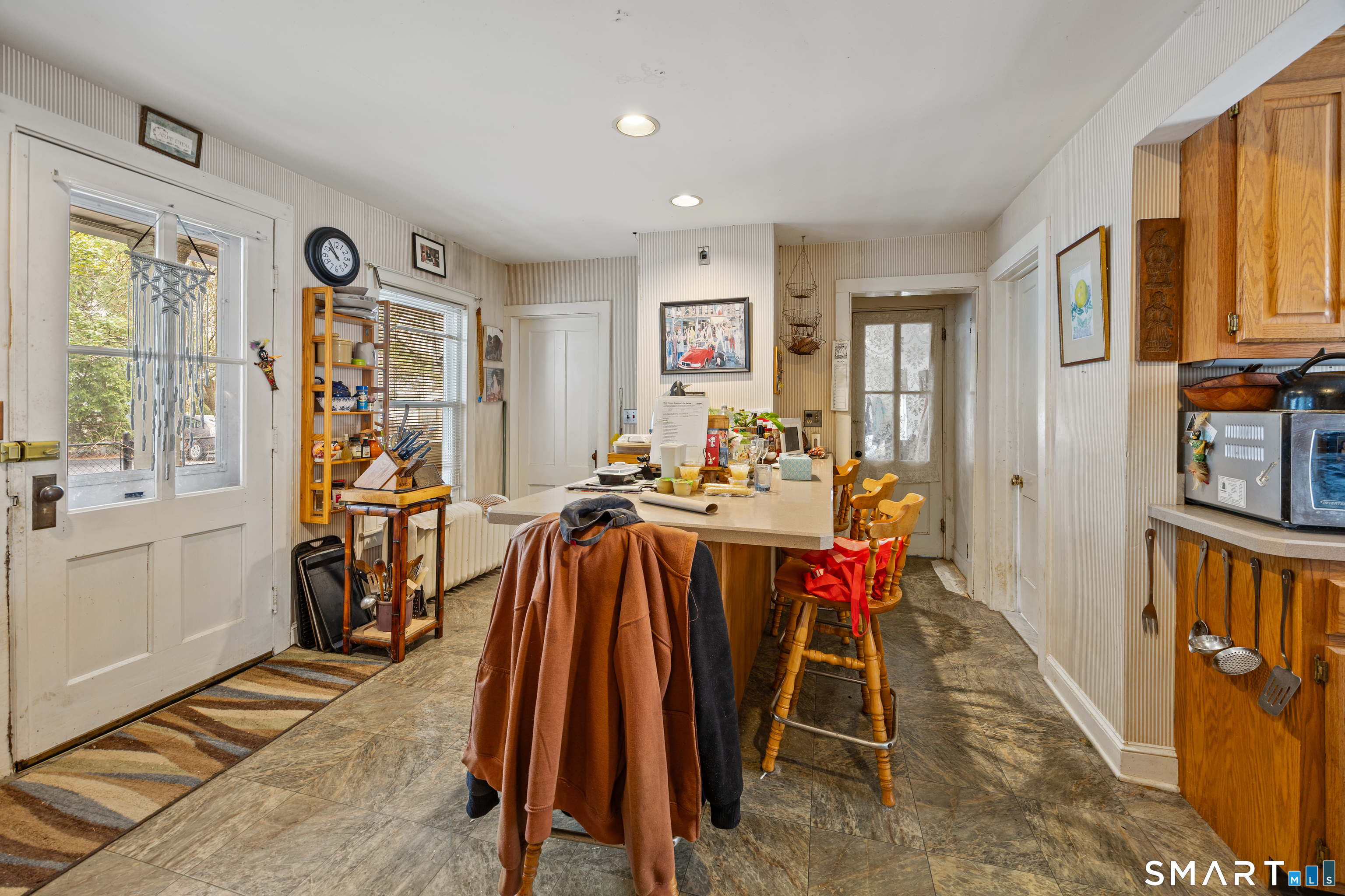 439 Prospect Street Torrington, CT 06790 - Photo 7 of 28