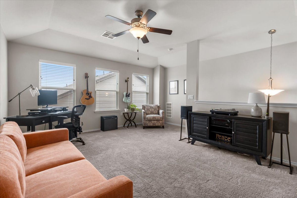7321 Sentry Path Austin, TX 78744 - Photo 22 of 34