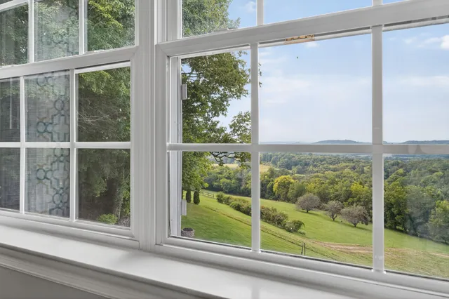 $680,000 | 915 Normandy Road, Normandy, TN 37360