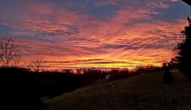 $680,000 | 915 Normandy Road, Normandy, TN 37360