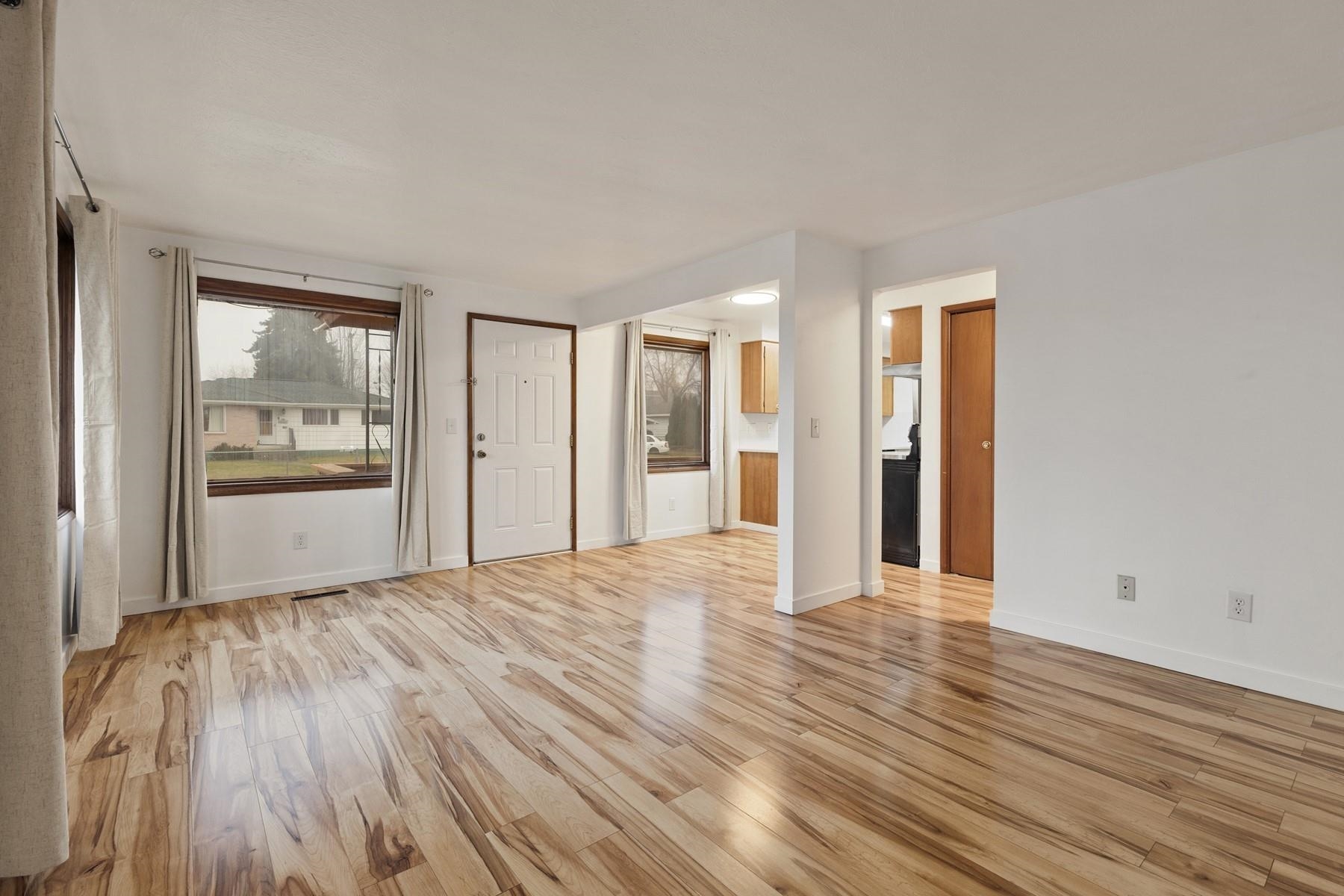 5904 North Addison Street Spokane, WA 99208 - Photo 9 of 21 Gallery Image 9