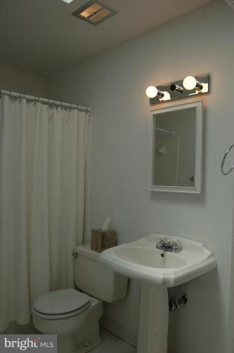 11917 Hunting Ridge Court Potomac, MD 20854 - Photo 12 of 17 Bath #2