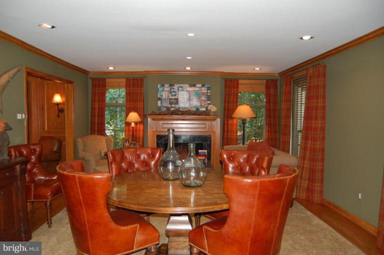 11917 Hunting Ridge Court Potomac, MD 20854 - Photo 6 of 17 Dining Room