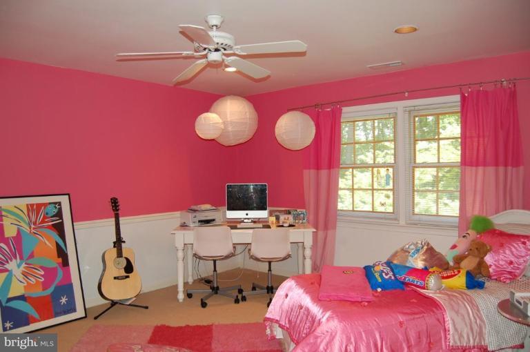 11917 Hunting Ridge Court Potomac, MD 20854 - Photo 10 of 17 Bedroom #2
