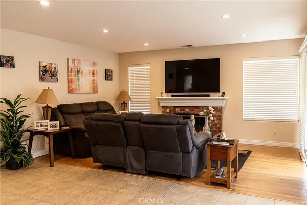 $1,099,000 | 25463 Hardy Place, Stevenson Ranch, CA 91381