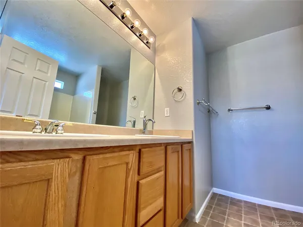 $2,895 | 4964 Waldenwood Drive, Highlands Ranch, CO 80130