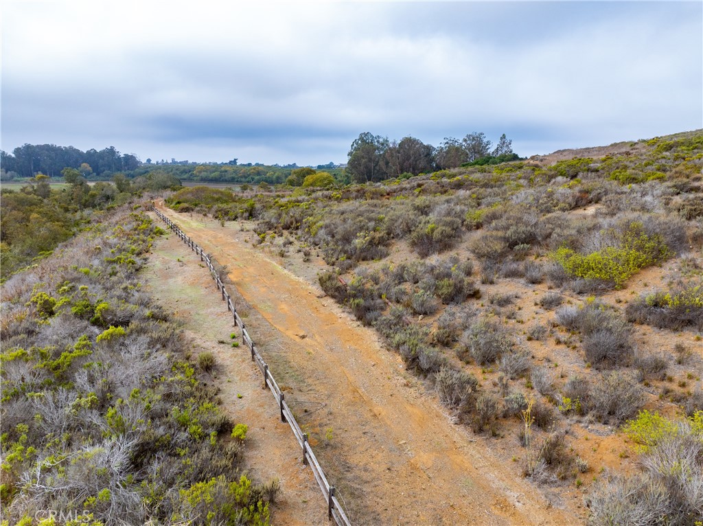 1987 Turri Road San Luis Obispo, CA 93405 - Photo 27 of 34 a view of lake and mountain
