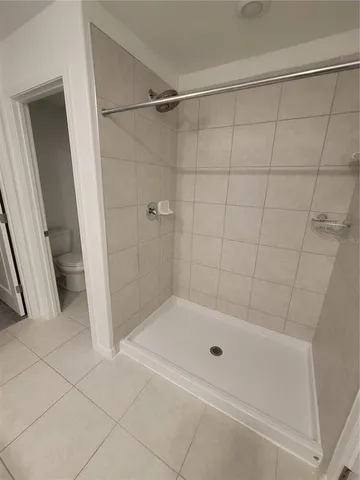 a bathroom with a bath tub