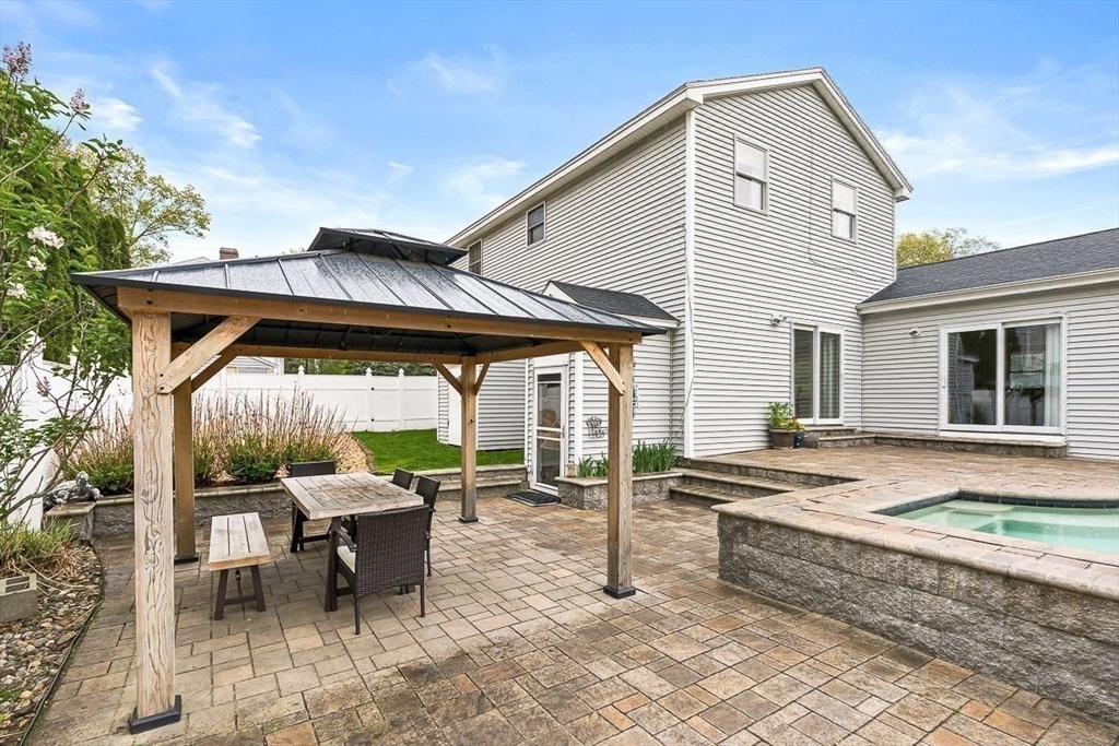 54 McDonald Road Wilmington, MA 01887 - Photo 26 of 29 Gallery Image 26