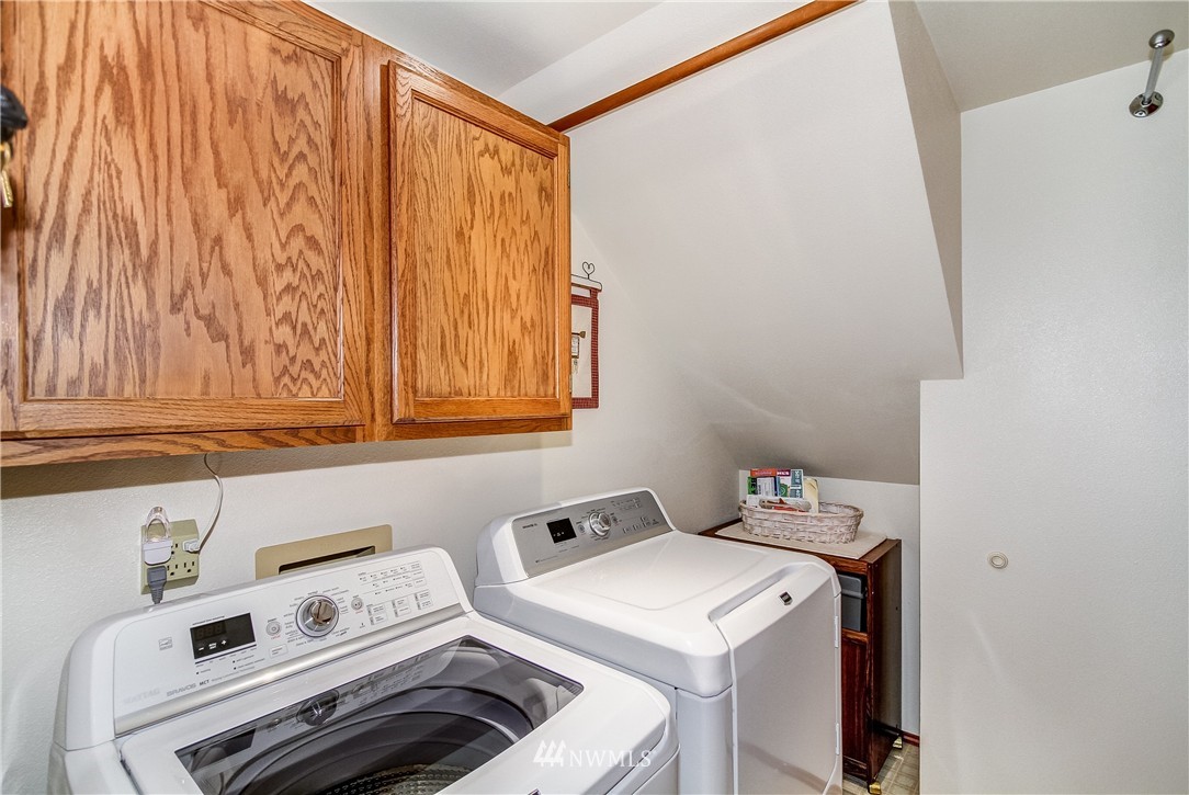 20907 33rd Avenue Southeast Bothell, WA 98021 - Photo 22 of 25