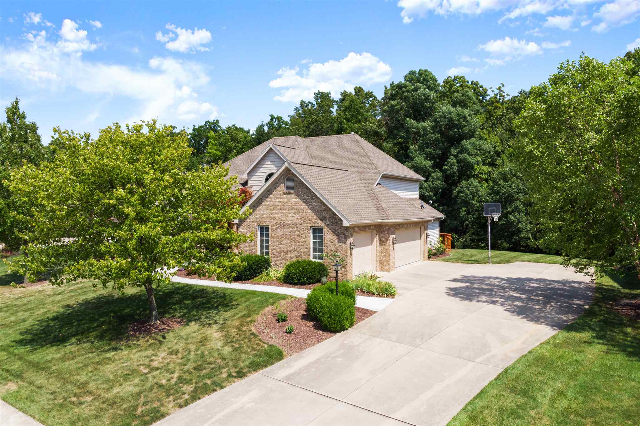 2335 Lake Ridge Drive Fort Wayne, IN 46804 - Photo 3 of 36 Gallery Image 3