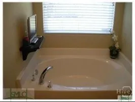 $2,200 | 185 Red Oak Drive, Richmond Hill, GA 31324