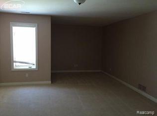 147 Sand Bar Lane Detroit, MI 48214 - Photo 4 of 14