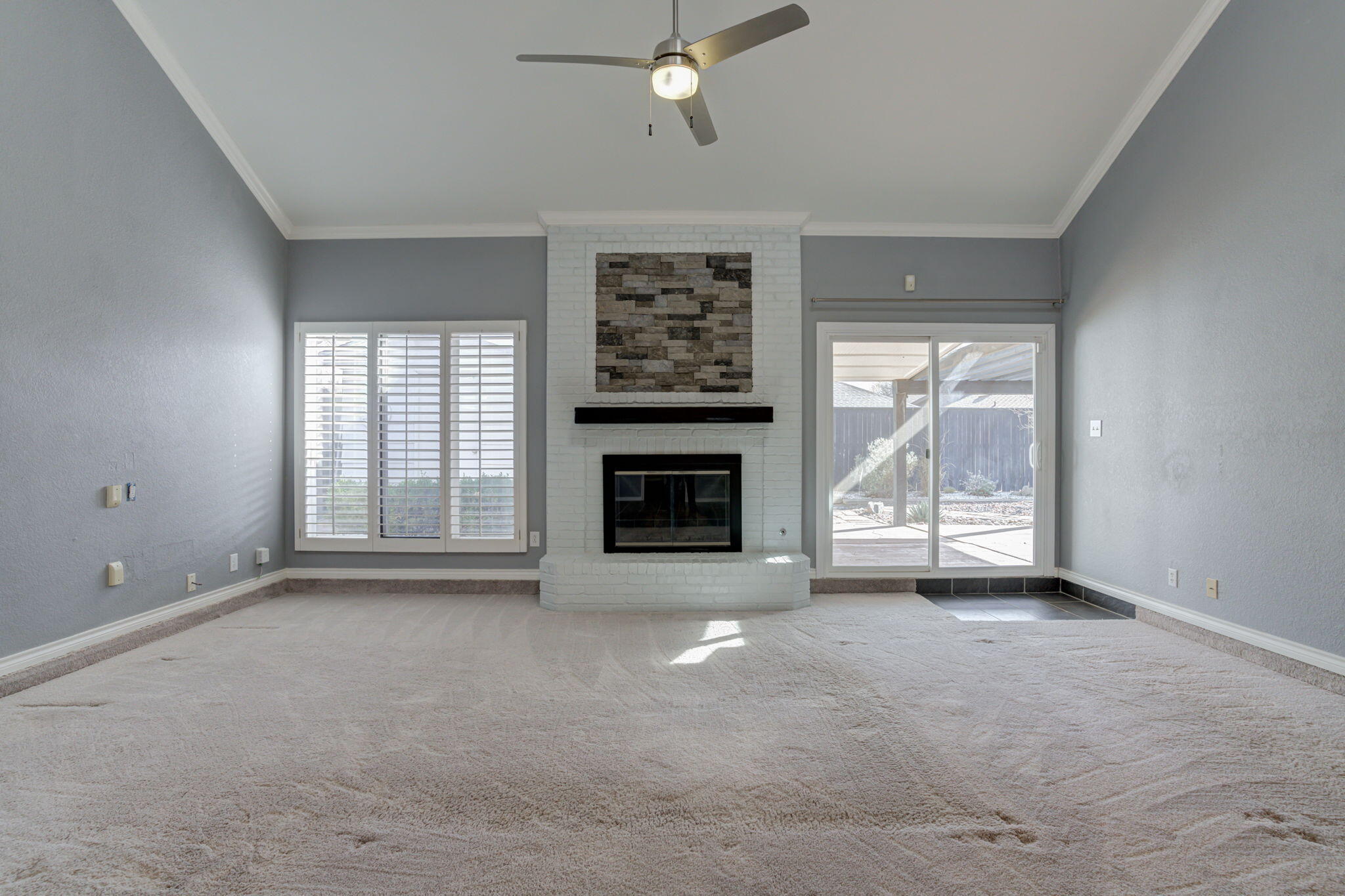 5107 1st Place Lubbock, TX 79416 - Photo 31 of 67 an empty room with windows