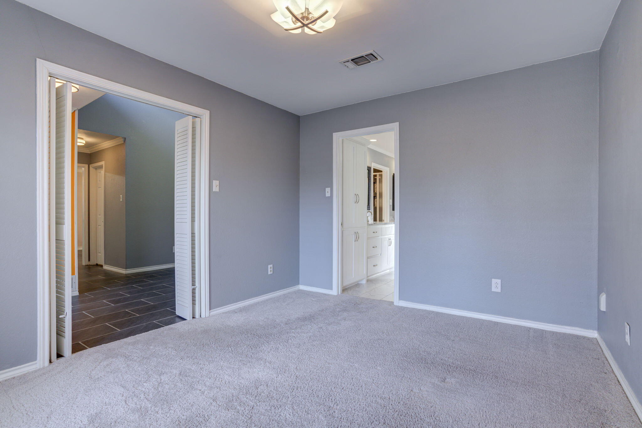 5107 1st Place Lubbock, TX 79416 - Photo 6 of 67 a view of an empty room