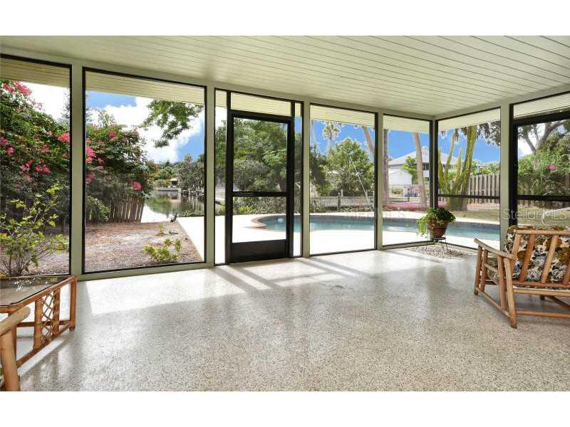 536 Ralph Street Sarasota, FL 34242 - Photo 13 of 24 Lanai