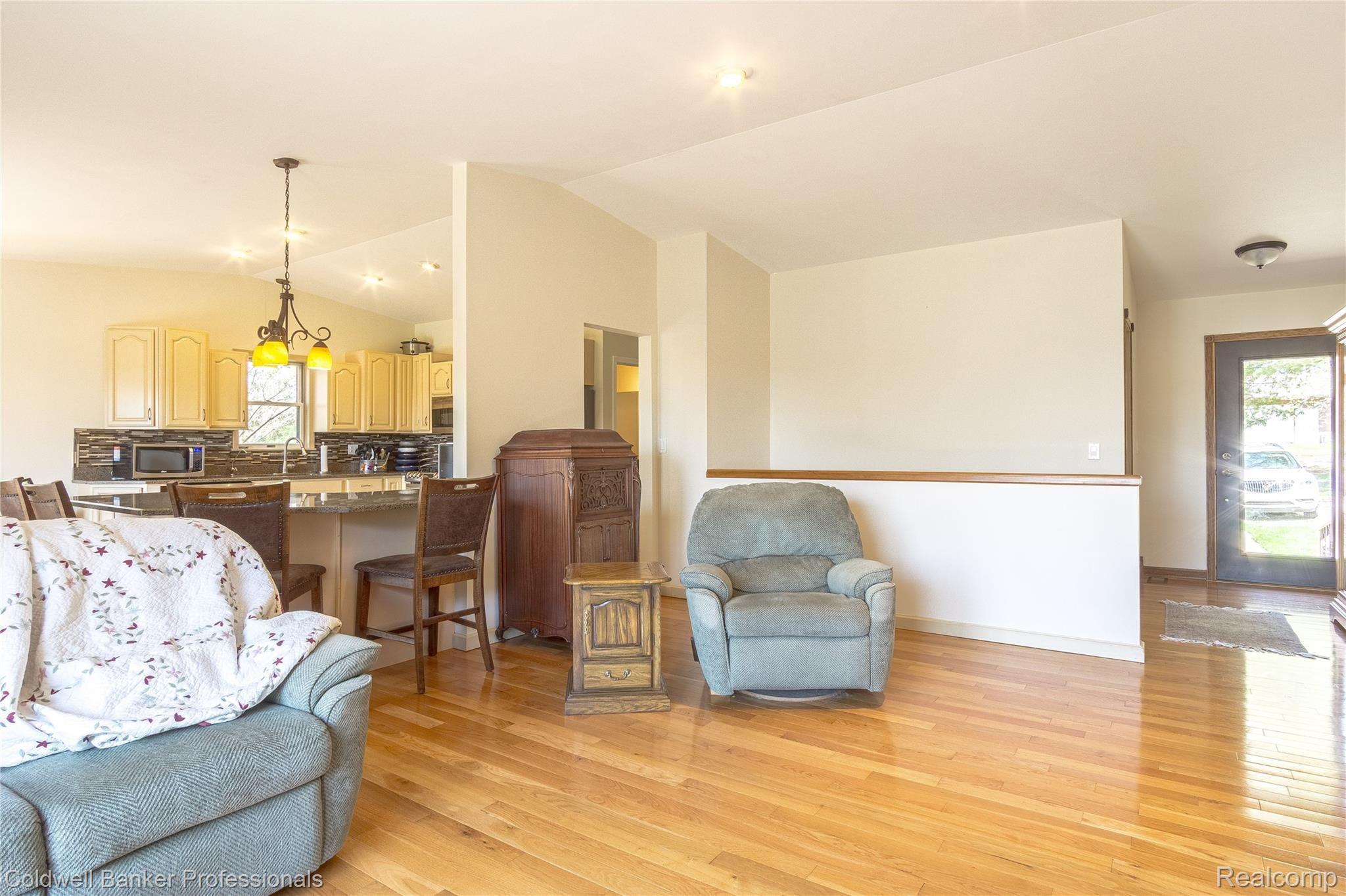 5558 Lum Road Attica, MI 48412 - Photo 11 of 61 Interiors (5 of 36).jpg