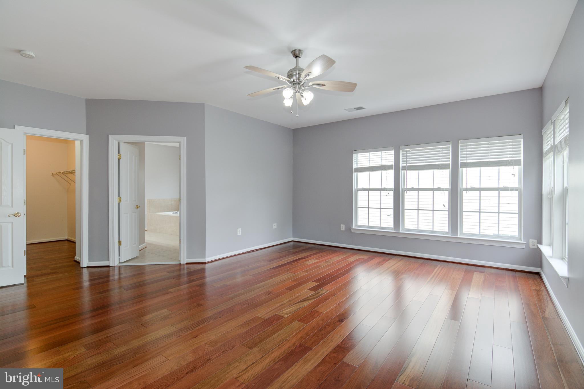 5127 Veronica Road Centreville, VA 20120 - Photo 11 of 50