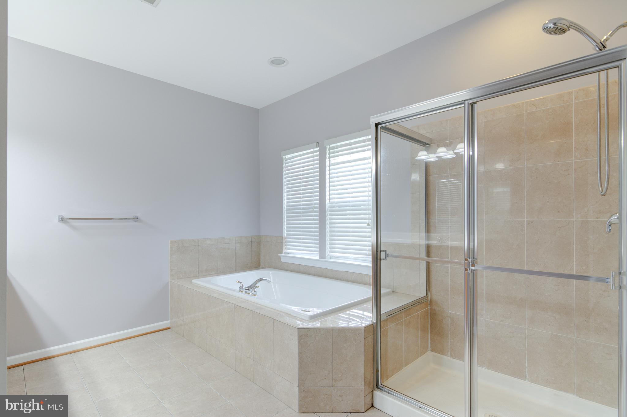 5127 Veronica Road Centreville, VA 20120 - Photo 14 of 50