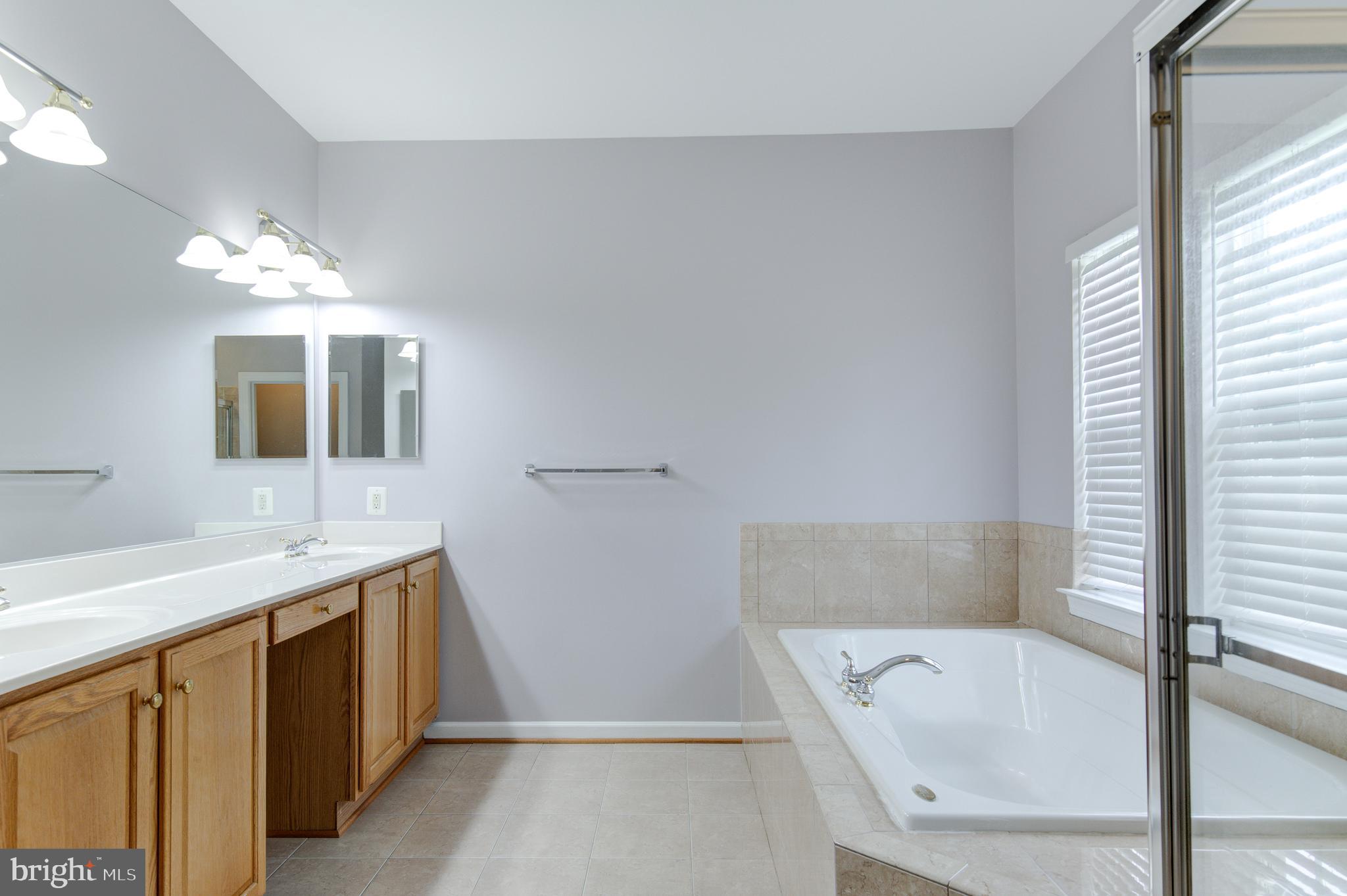 5127 Veronica Road Centreville, VA 20120 - Photo 16 of 50