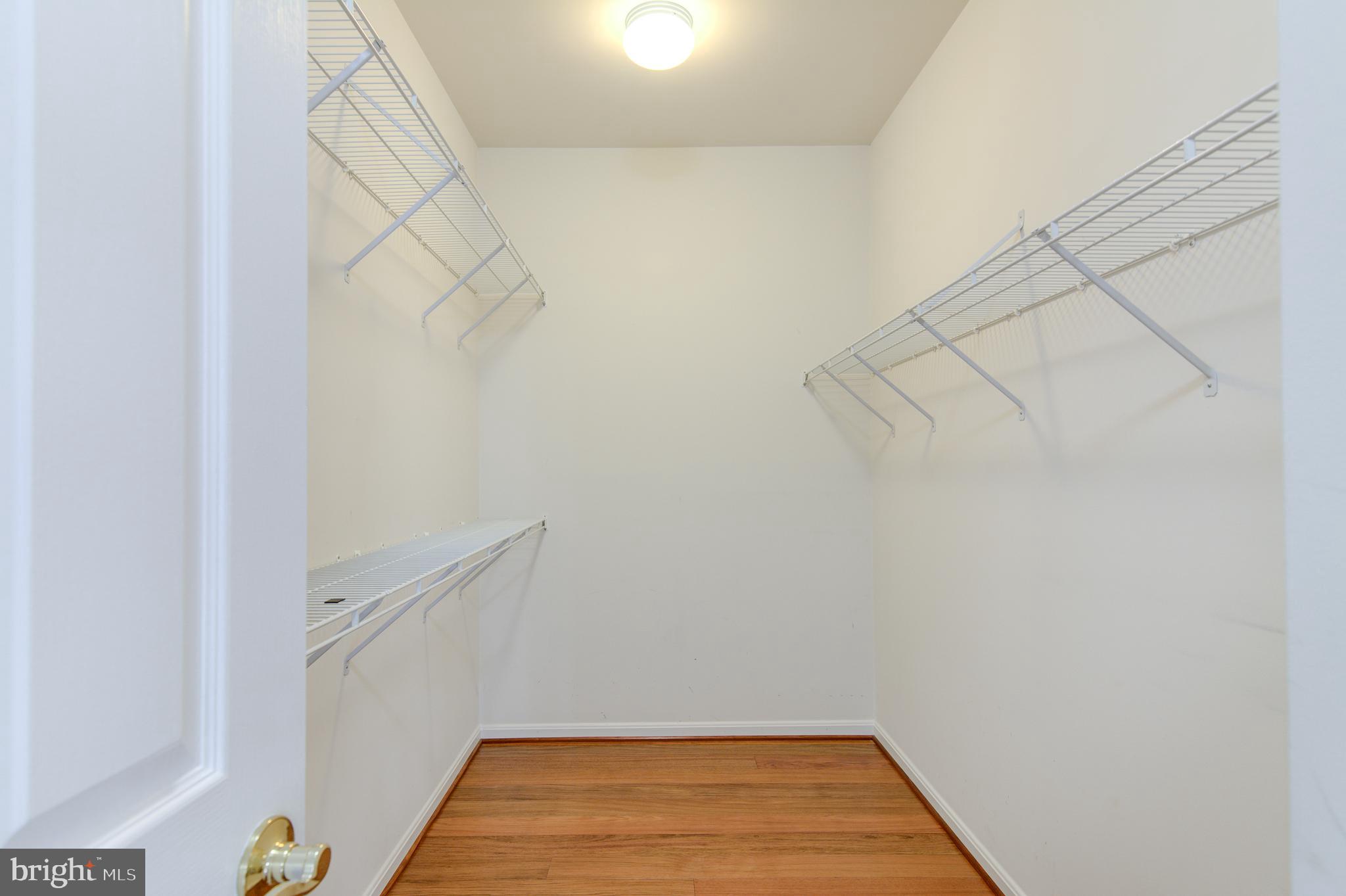 5127 Veronica Road Centreville, VA 20120 - Photo 17 of 50