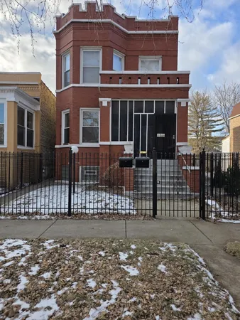$1,500 | 6946 South Prairie Avenue, Unit 2, Chicago, IL 60637